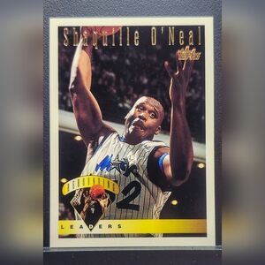 1995 Topps 13 Shaquille O'Neal
